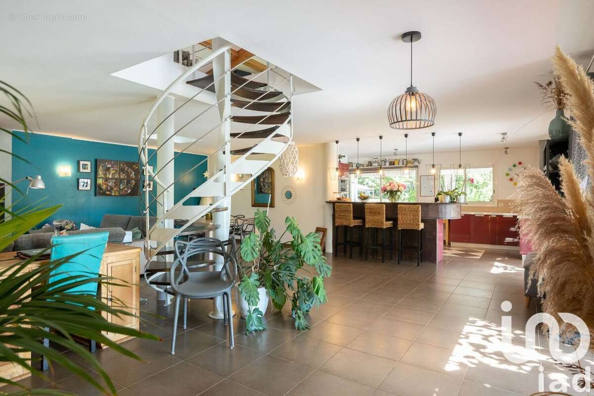 Photo 6 - Maison à SOLLIES-PONT