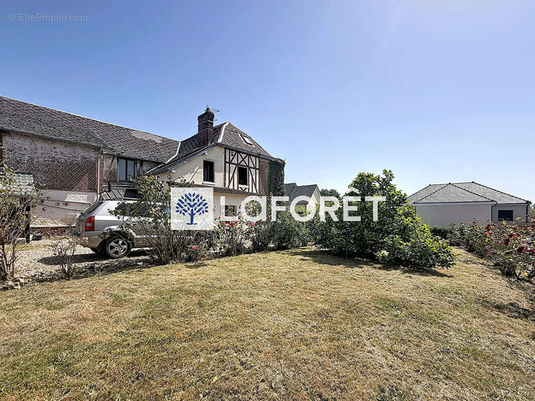 Maison à LA NEUVILLE-CHANT-D'OISEL