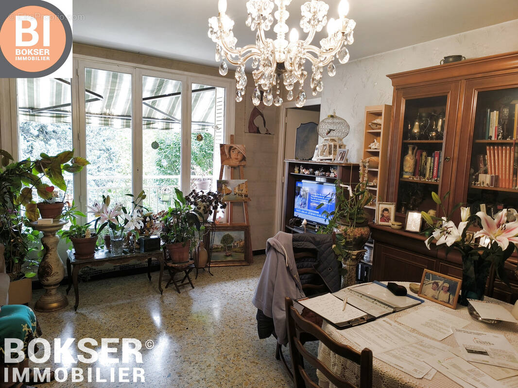 Appartement à SAINT-MARTIN-D'HERES