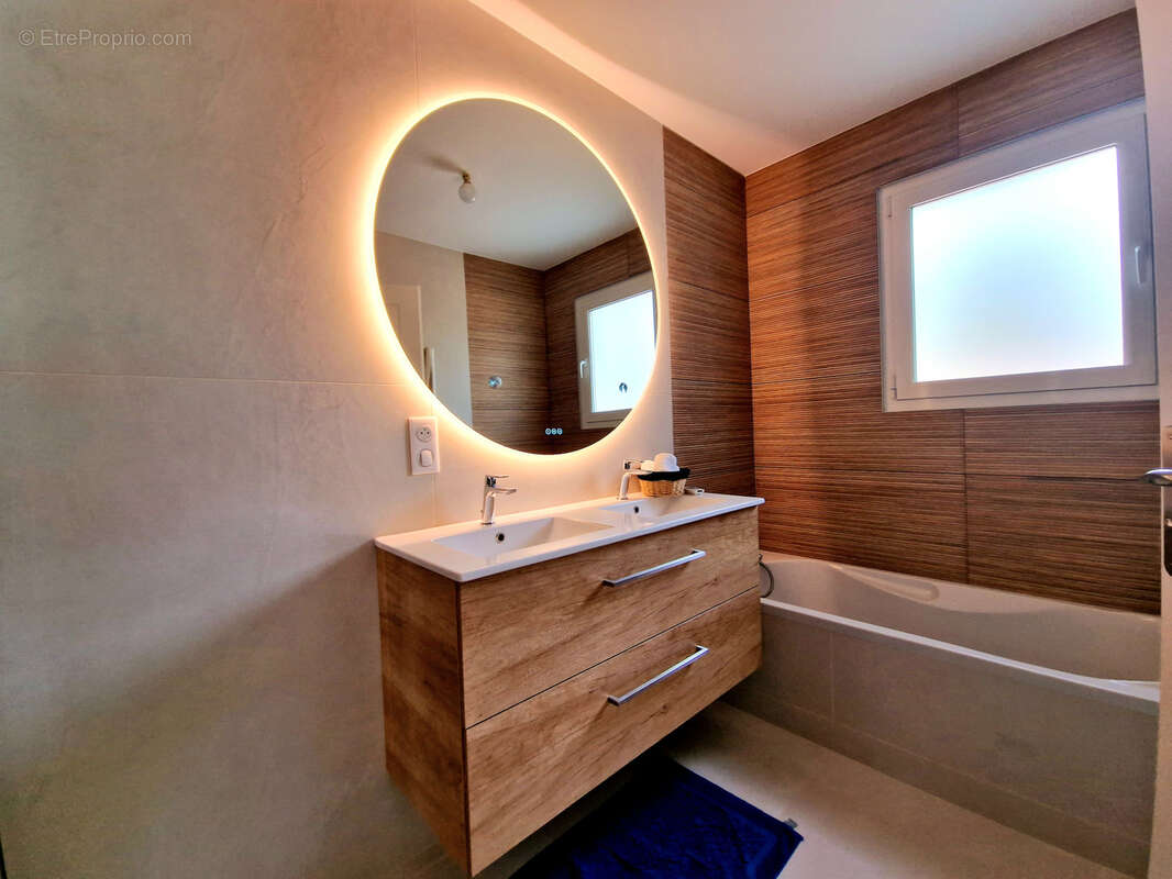 Maison à GUJAN-MESTRAS