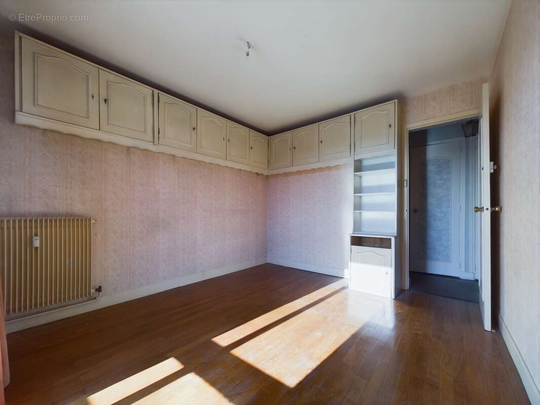 Appartement 100 m² à Charleville-Mezieres  - photo 116