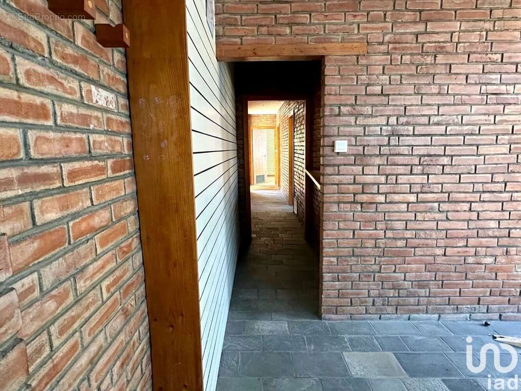 Photo 7 - Commerce à ALBERTVILLE