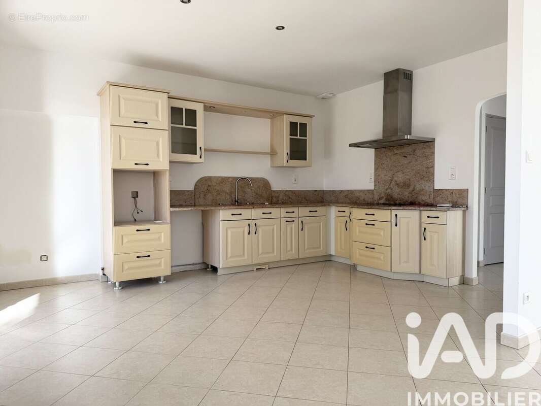 Photo 7 - Maison à SALON-DE-PROVENCE