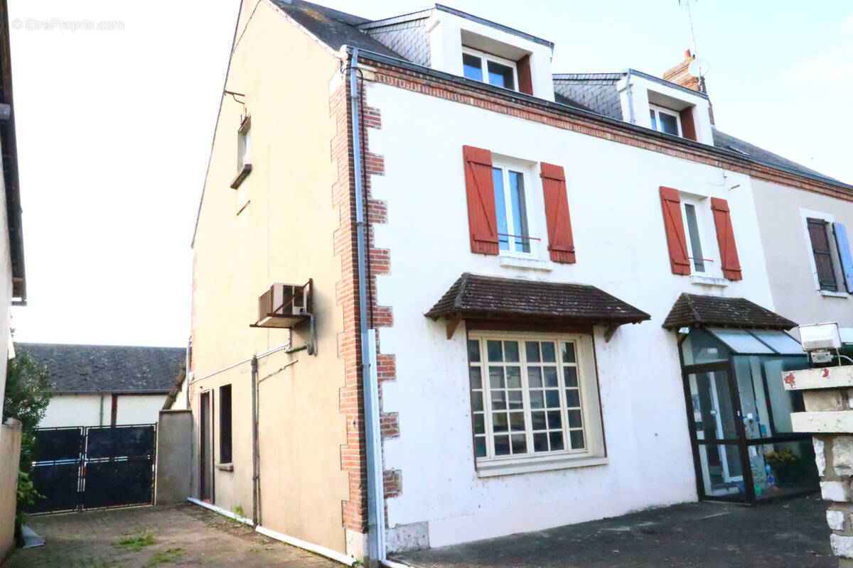 Maison à CHATEAUDUN