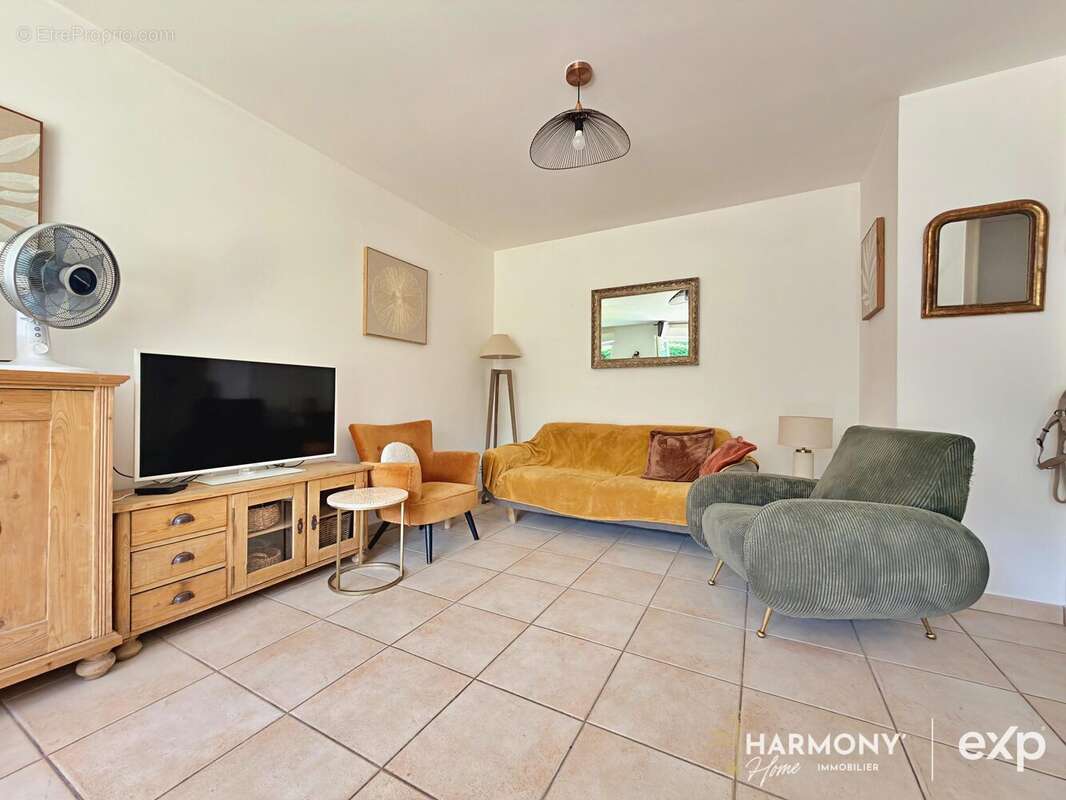 Appartement à VAUVENARGUES