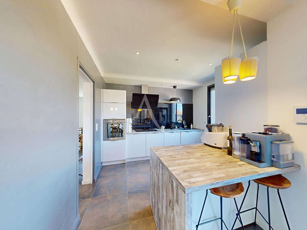 Maison à LEZIGNAN-CORBIERES