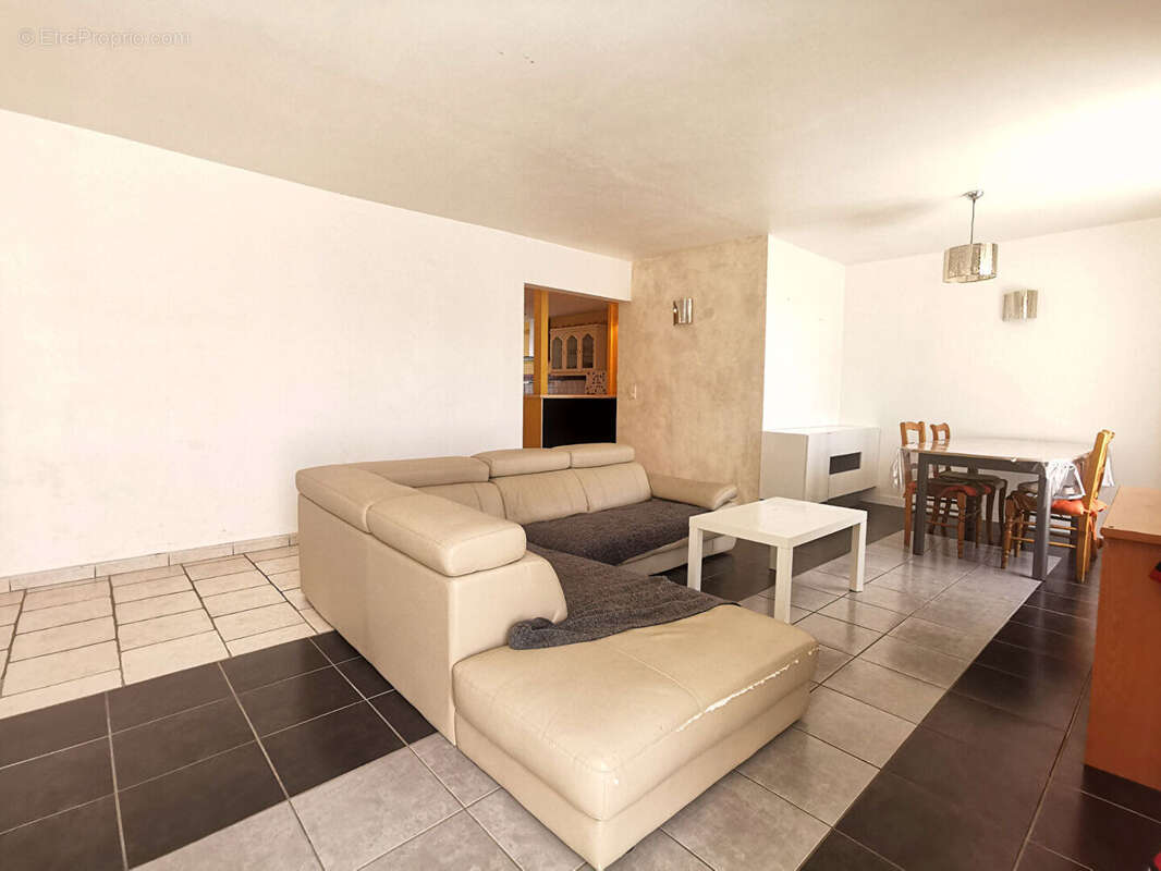 Appartement à CHATEAU-RENAULT