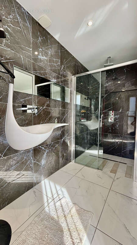 Maison à SAINT-CYPRIEN