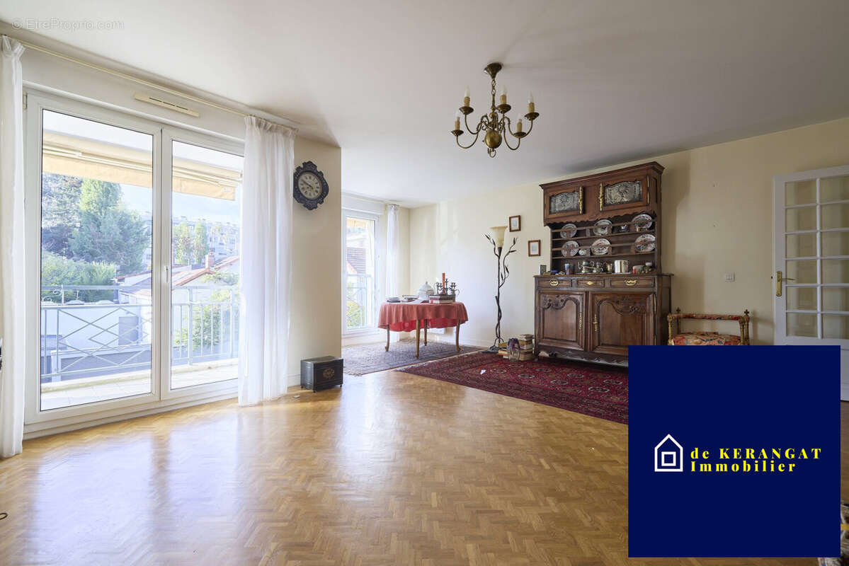 Appartement à LE PLESSIS-ROBINSON