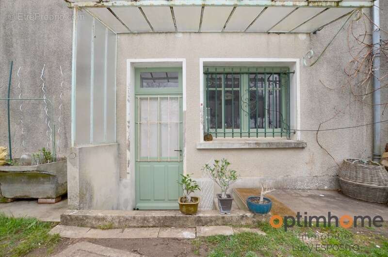 Maison à TAIZE-AIZIE