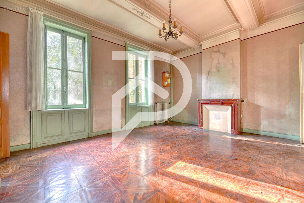 Appartement à NIMES