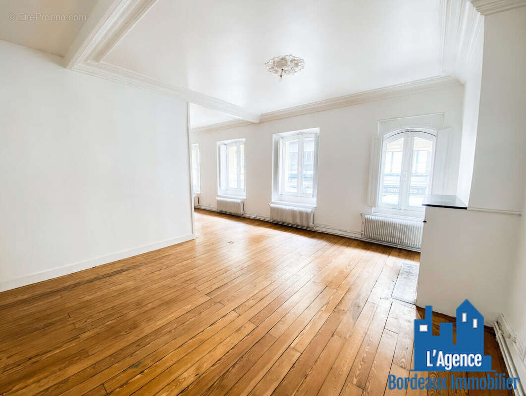 Appartement à BORDEAUX