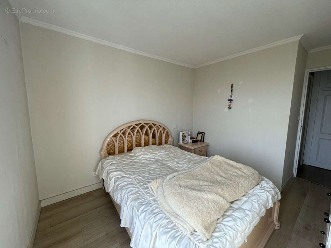EXCLUSIVITE ANGLET - HARDOY - Appartement de Type 4 avec Garage - photo 5