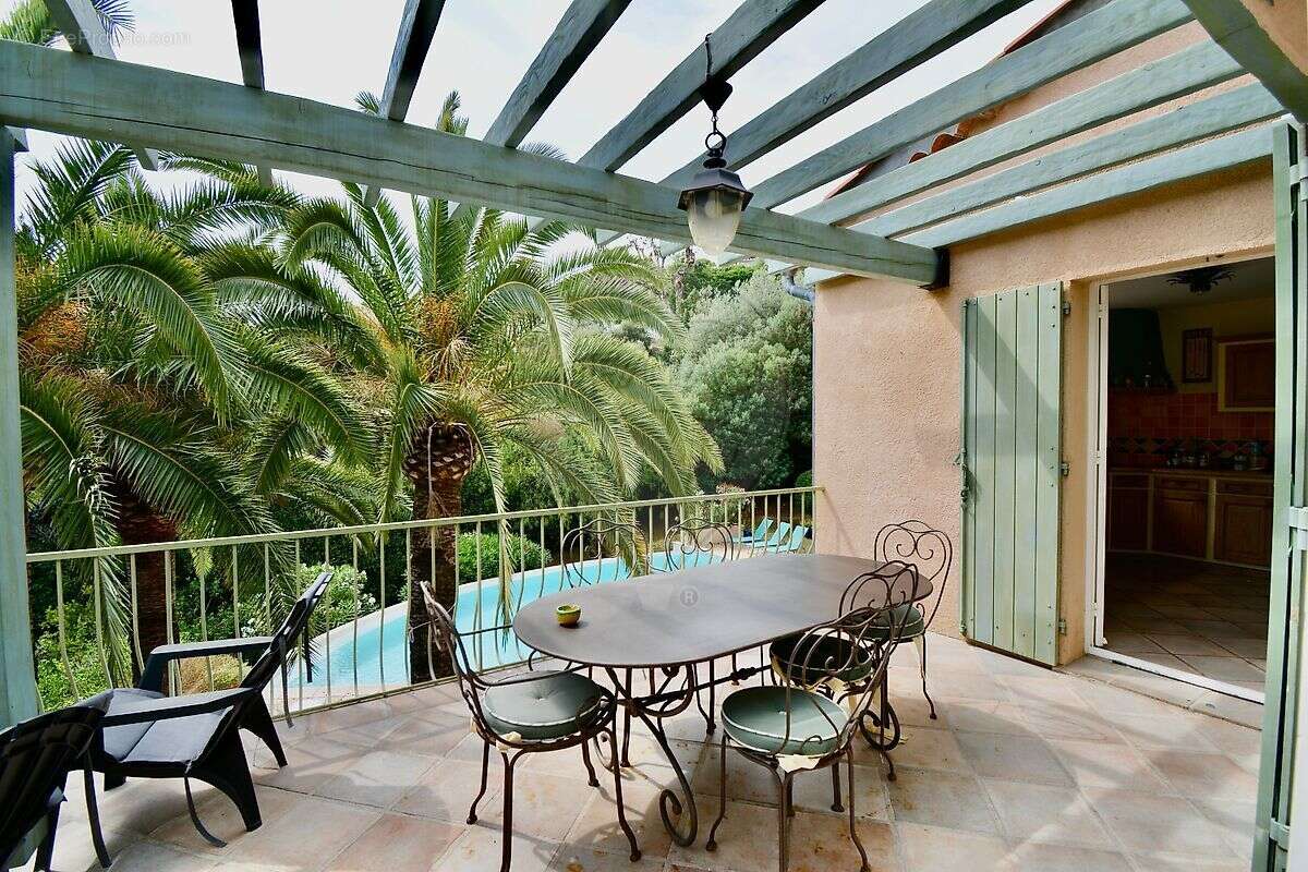 Maison à THEOULE-SUR-MER