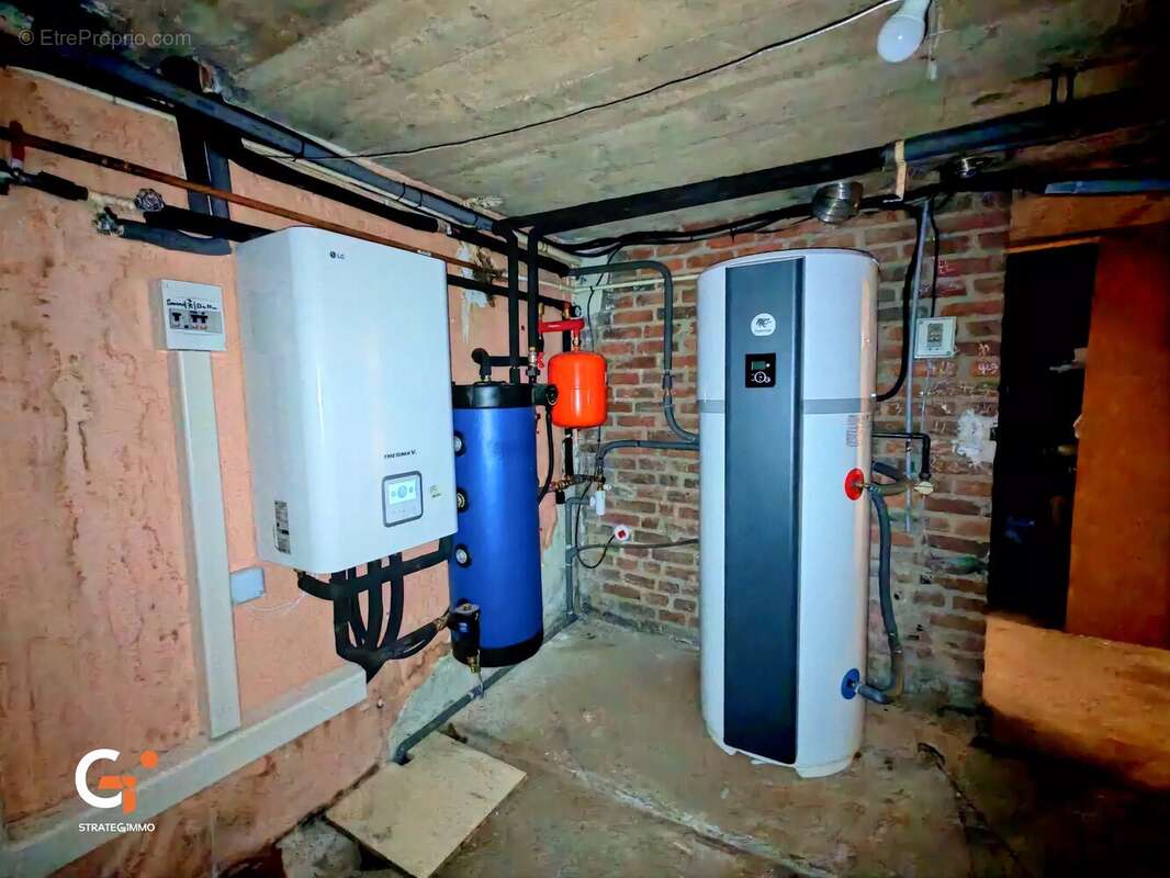 Saint-Étienne-du-Rouvray - Maison Individuelle 7 Pièces 142 m² - photo 11