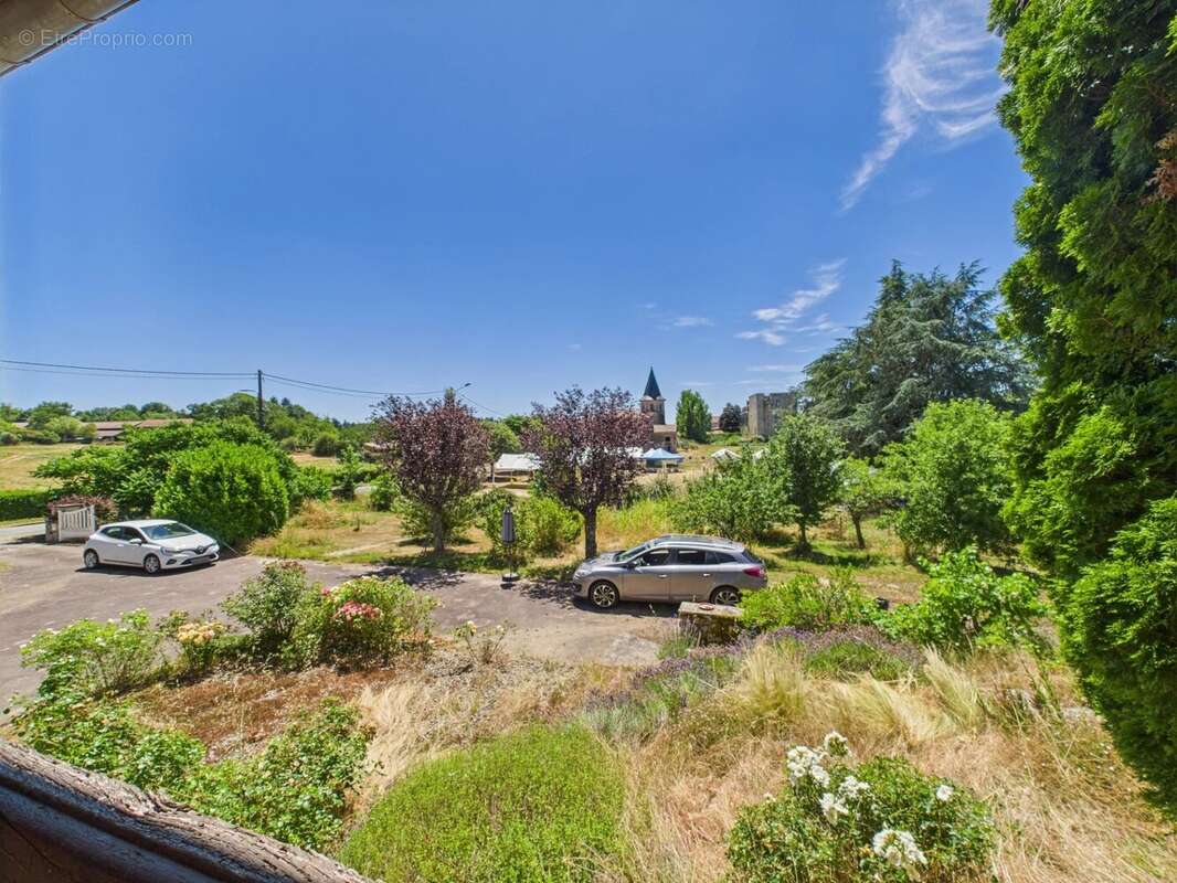 Maison spacieuse avec jardin et garage – en bordure de village - photo 2