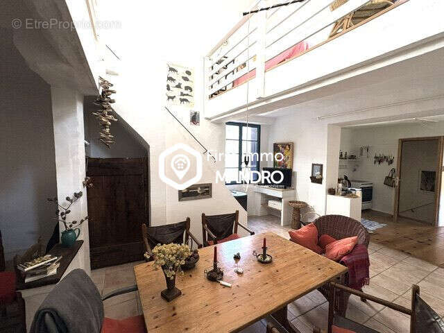 Maison à ESTAGEL