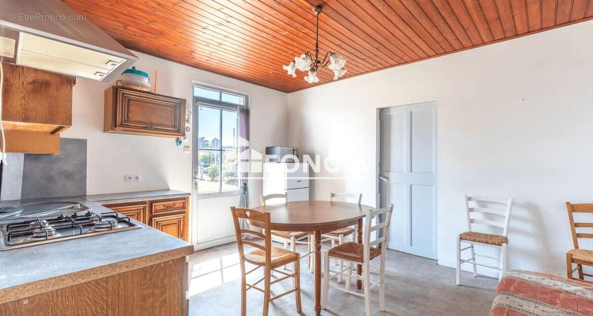 Ile de noirmoutier - le vieil - secteur du mardi gras - maison de pays a renover - photo 5