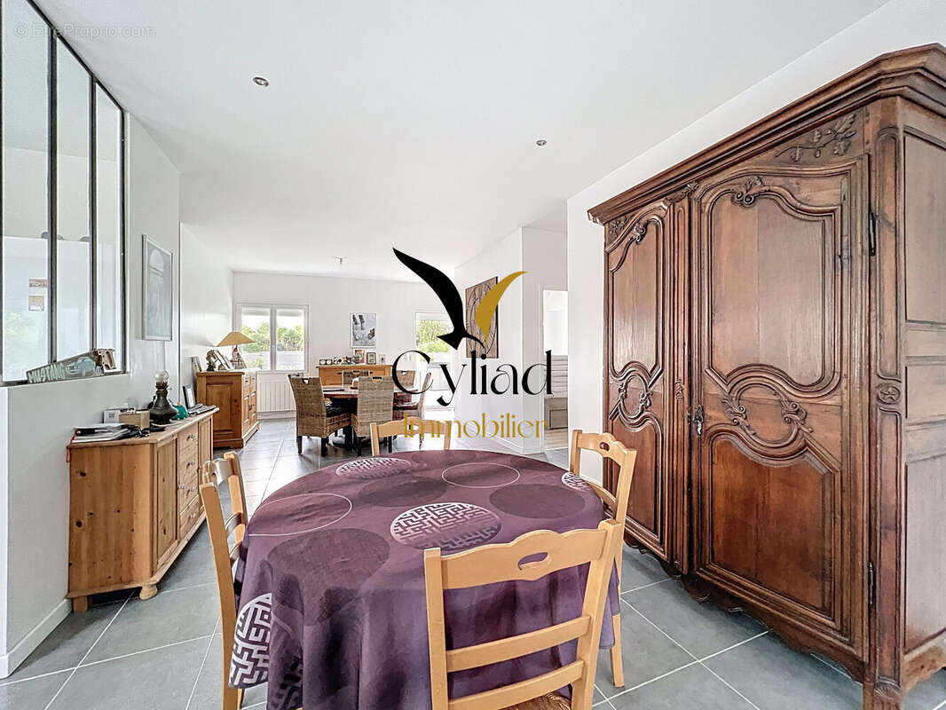 Maison à LE VIVIER-SUR-MER