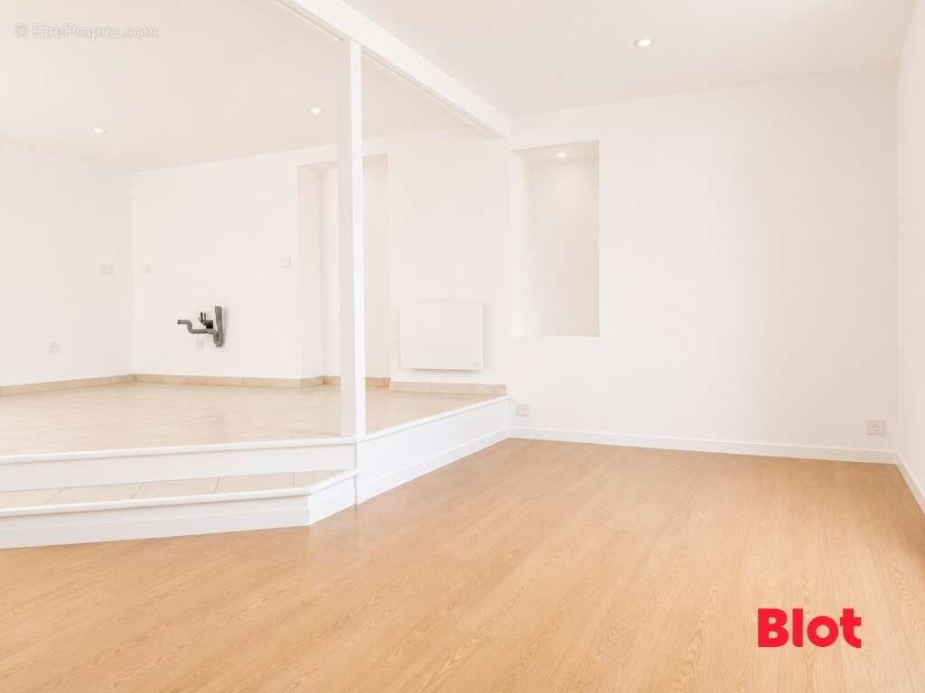 Appartement 70 m² à Saint-Malo  - photo 4