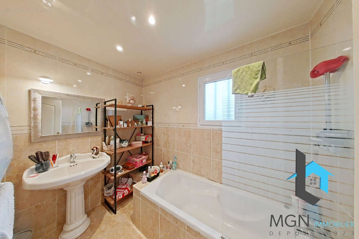 Maison à BOINVILLE-LE-GAILLARD