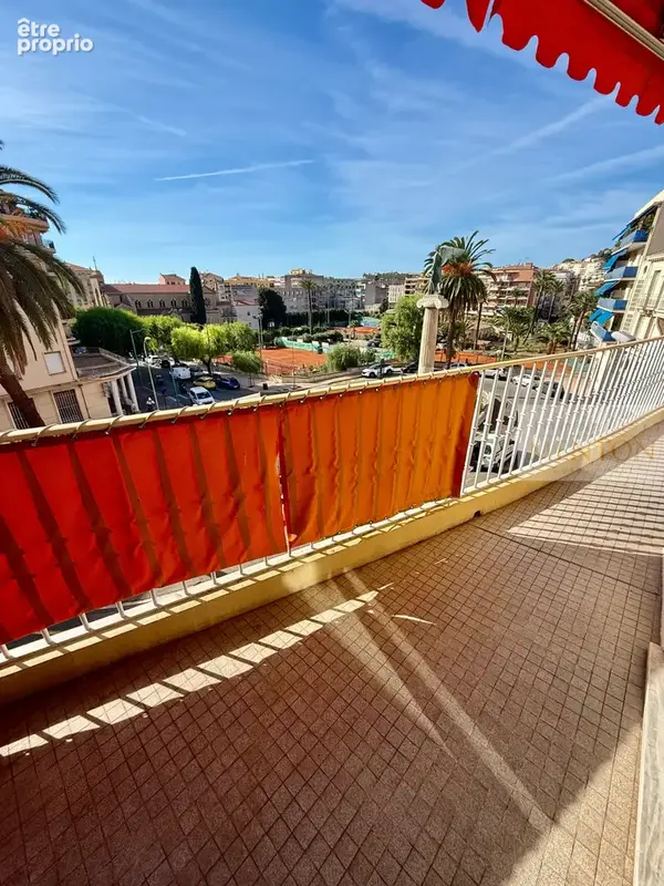 Menton centre ville 3 pièces terrasse - photo 2