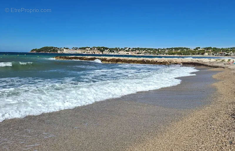 Appartement à SIX-FOURS-LES-PLAGES