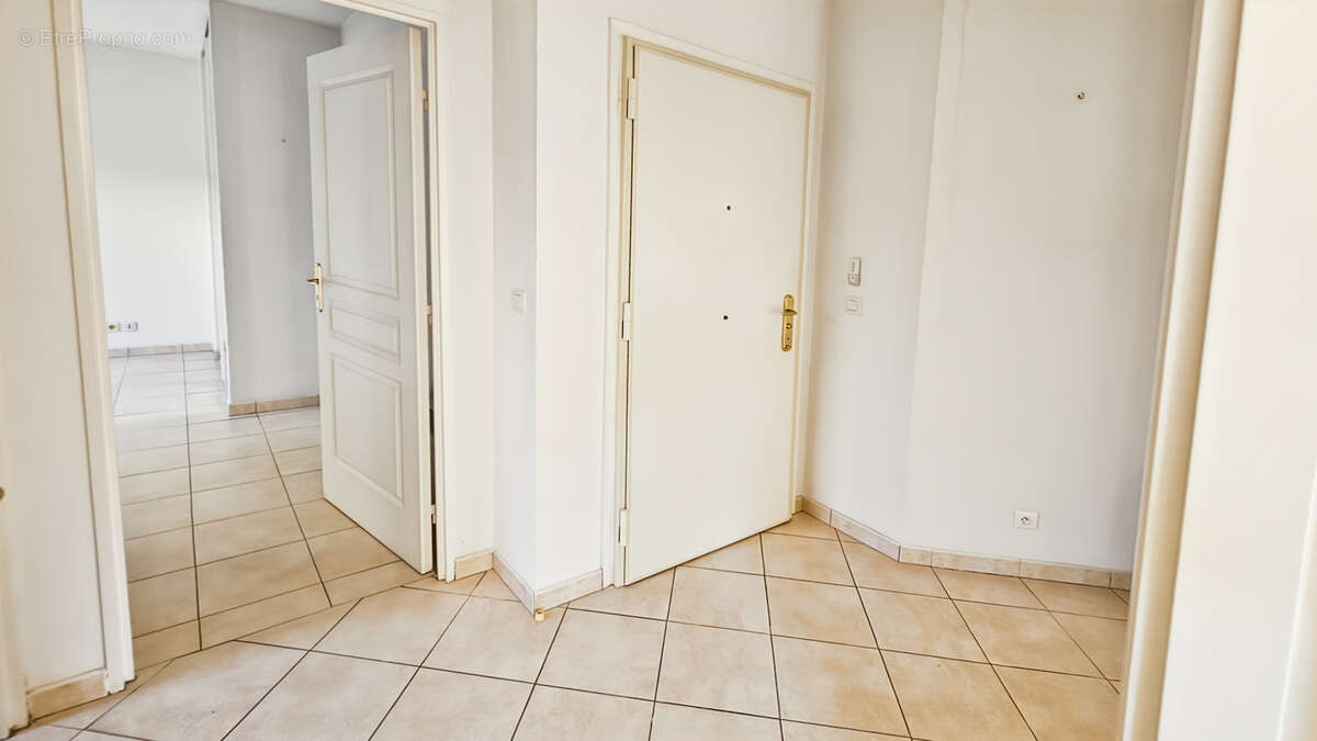 Appartement à SAINT-RAPHAEL