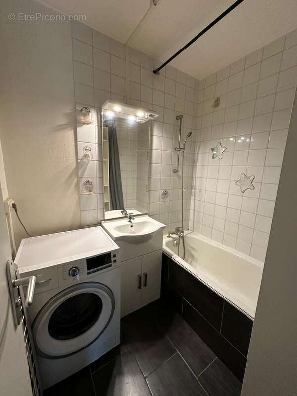Appartement 56 m² à Cluses  - photo 6
