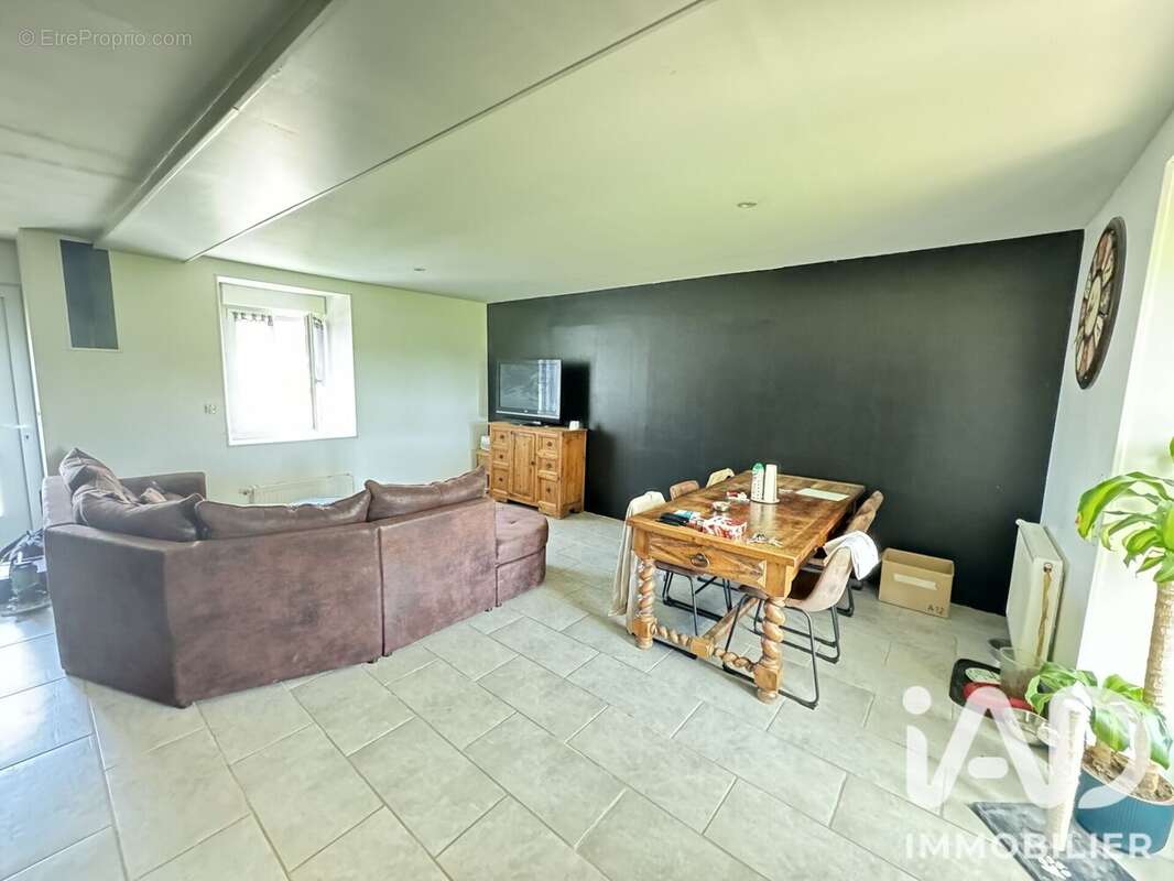 Maison 96 m² à Saint-Martin-Du-Boschet  - photo 4