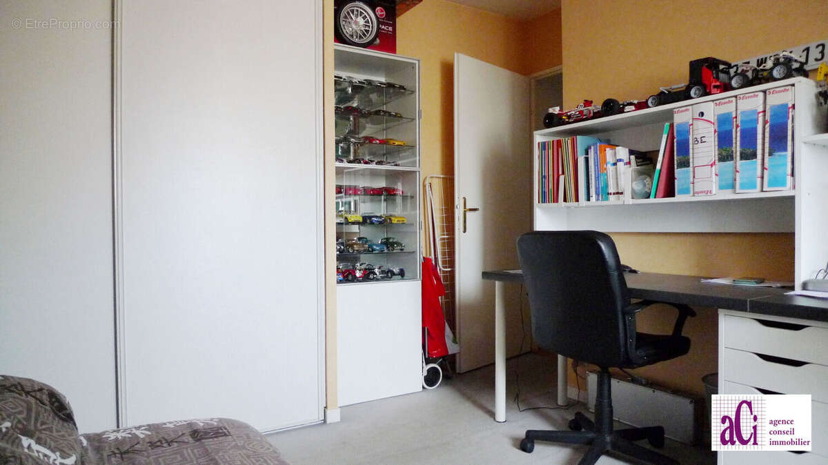 Appartement à L'HAY-LES-ROSES