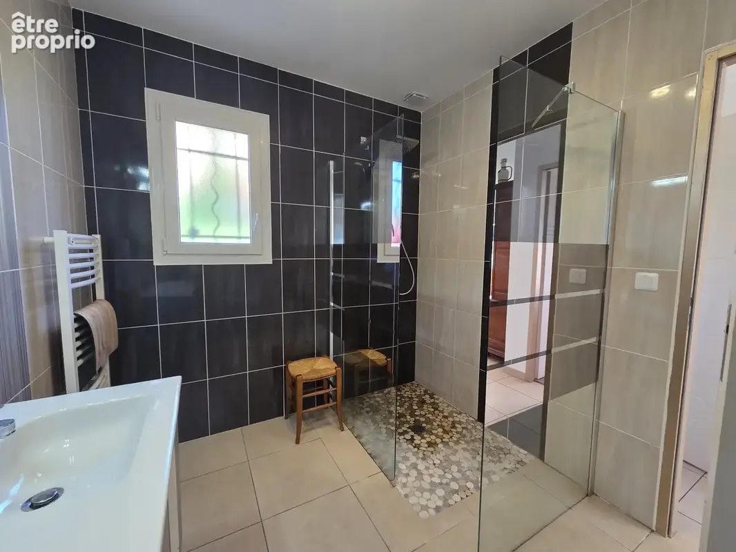 Villa T4 récente 98 m2 - Terrain 599 m2 piscinable - Garage - Vue campagne - photo 11