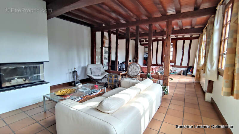 Maison à HOUPPEVILLE