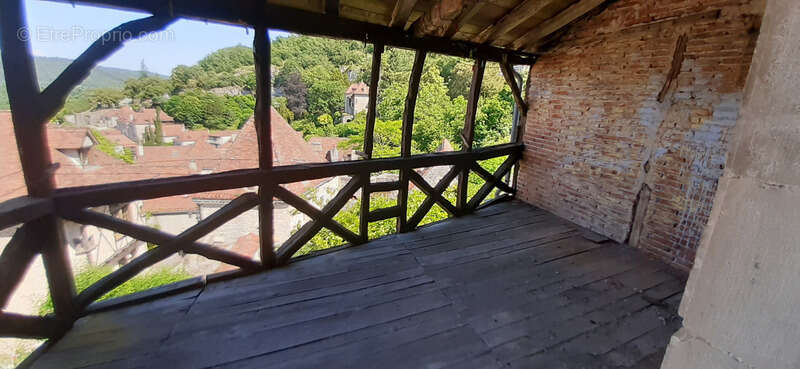 Maison à SAINT-CIRQ-LAPOPIE