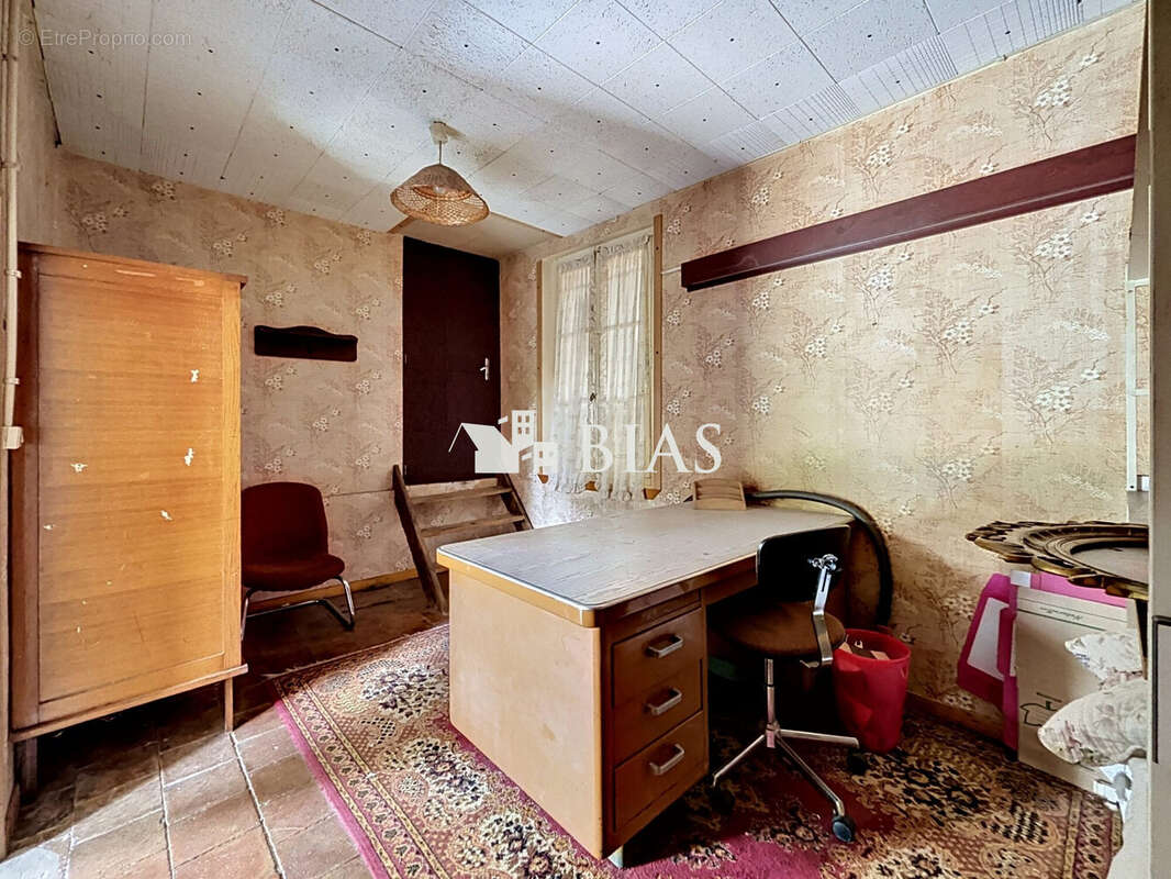 Maison à LA HAYE-MALHERBE
