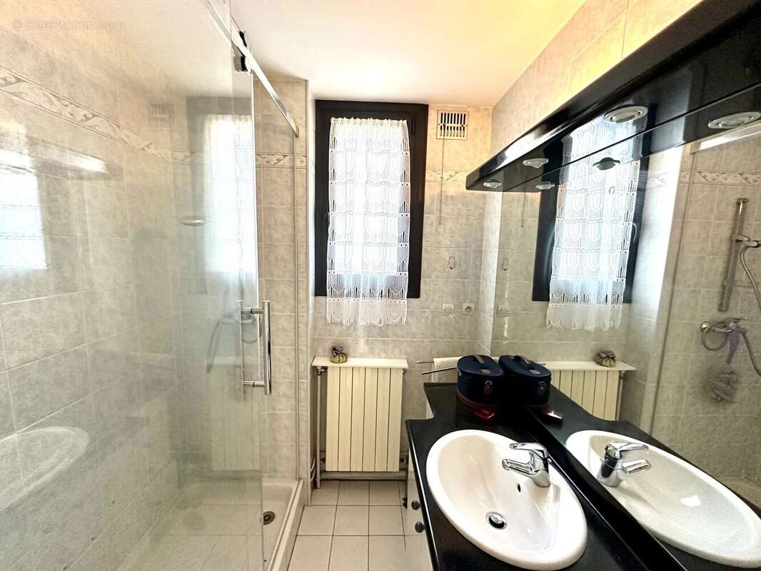 Appartement à ECHIROLLES