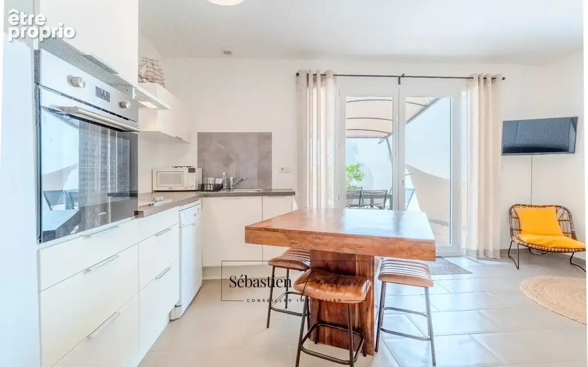 Domaine à vendre à Rousset à 15 minutes d'Aix-en-Provence - 8 000 m² - plusieurs logements - 262 m² habitables - calme absolu -  - photo 25