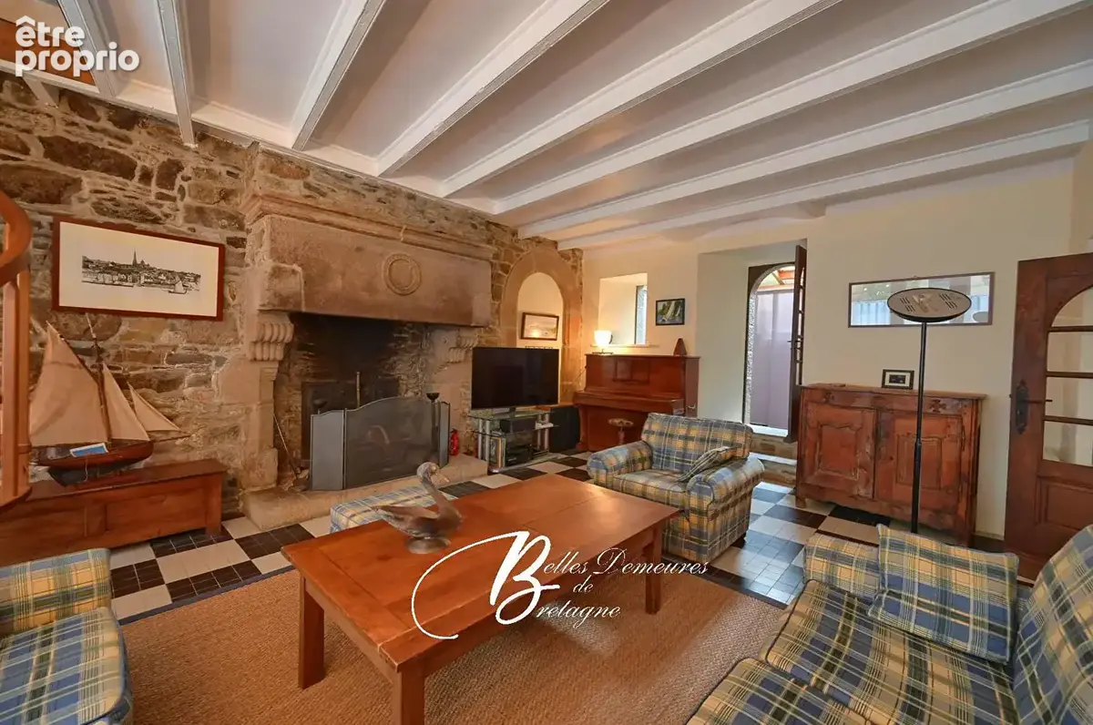 A vendre maison de caractère en pierre centre historique de Tréguier - photo 5
