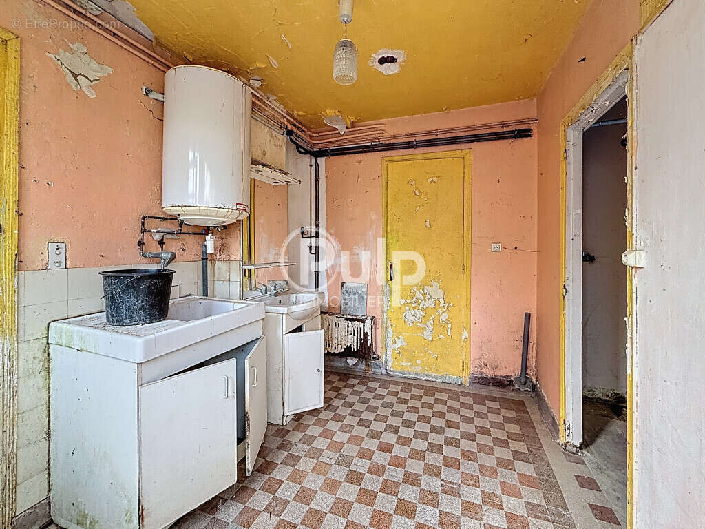 Maison à CAVRON-SAINT-MARTIN