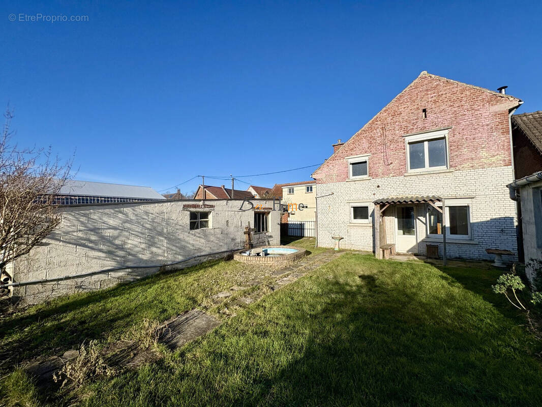 Maison à OISY-LE-VERGER
