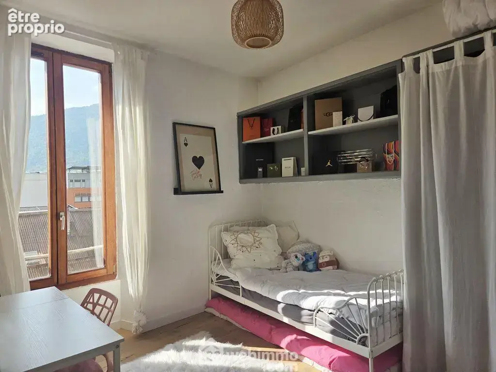 afin d'offrir à chaque membre de la famille son propre espace .