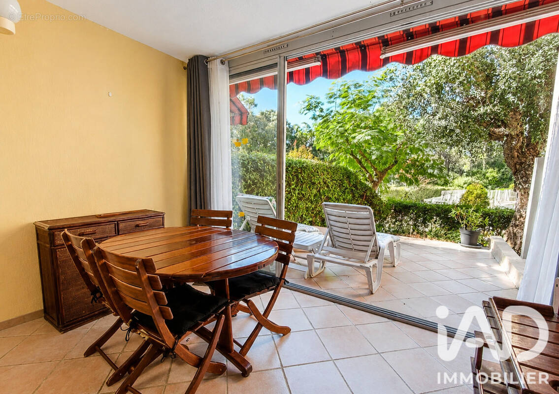 Photo 1 - Appartement à SAINT-RAPHAEL