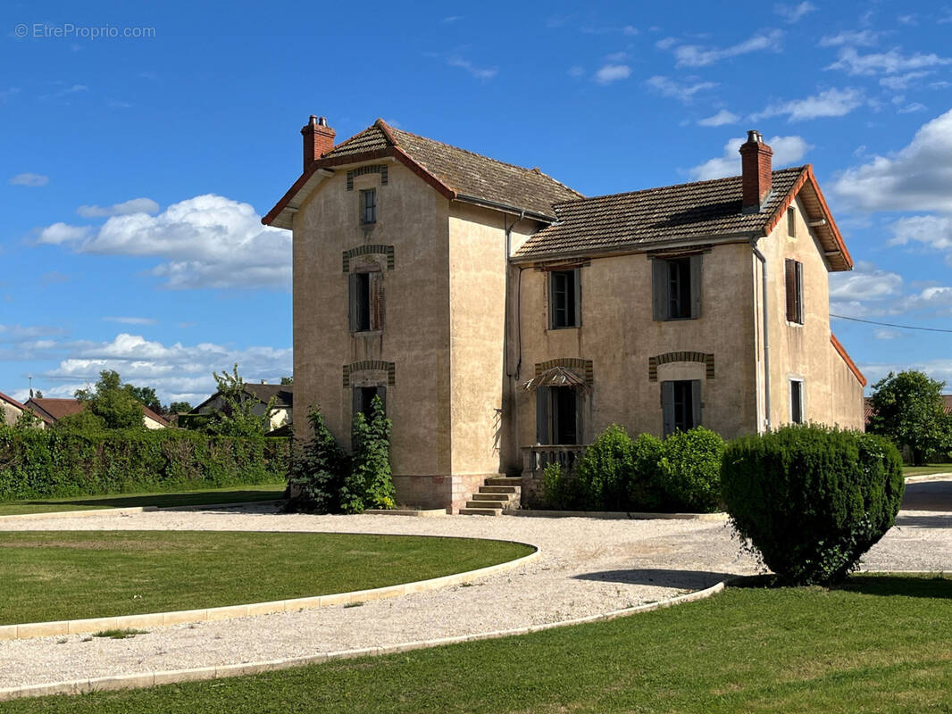 Maison à CUISERY