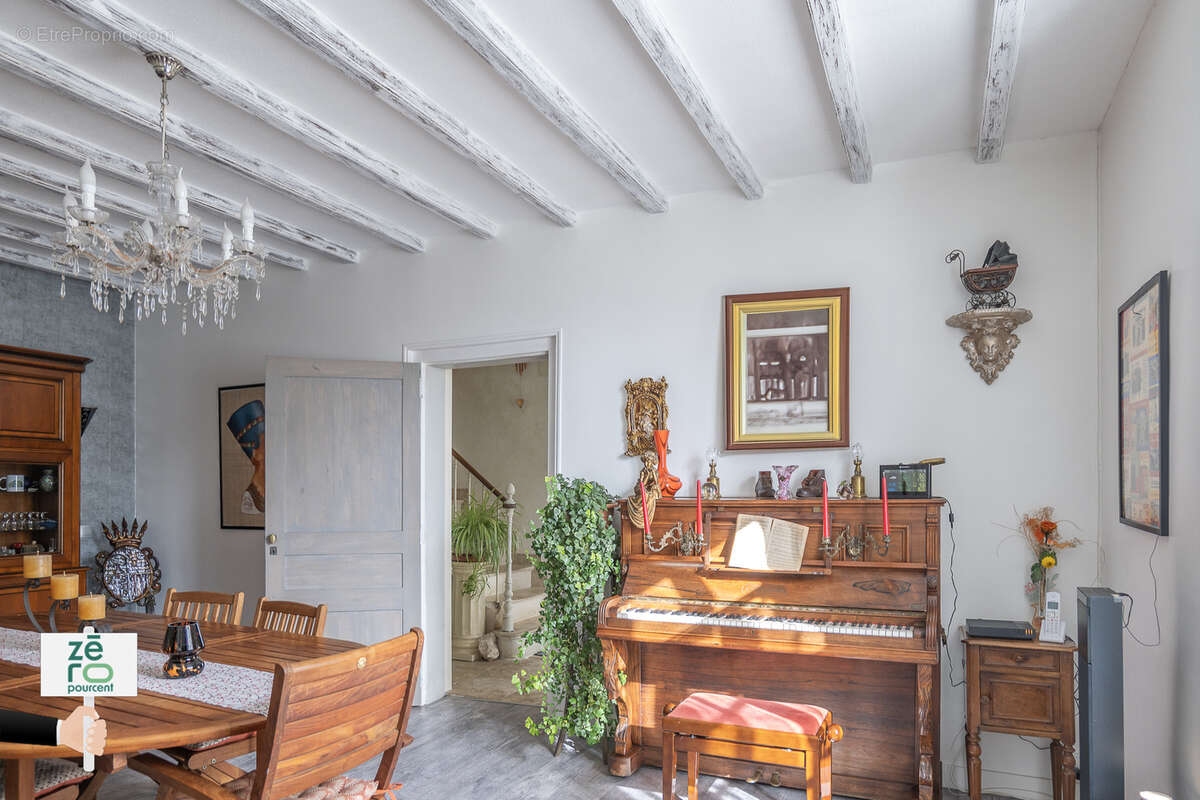 Maison à BOUILLE-COURDAULT