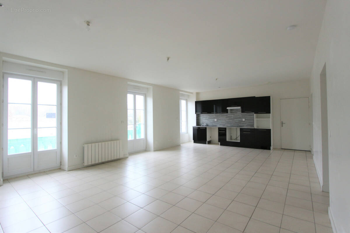 Appartement à POUGUES-LES-EAUX