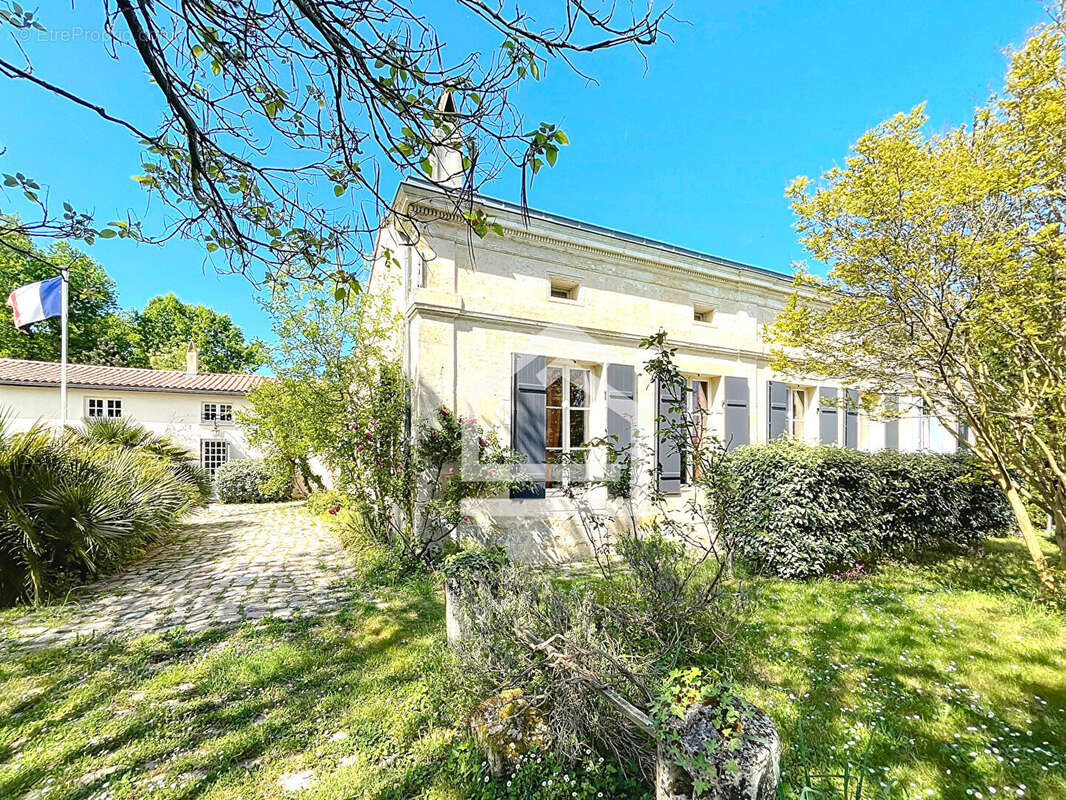 Maison à ARSAC