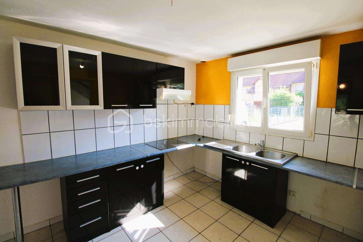Maison mitoyenne 115 M2 sur 348 M2 terrain Foussemagne - photo 3