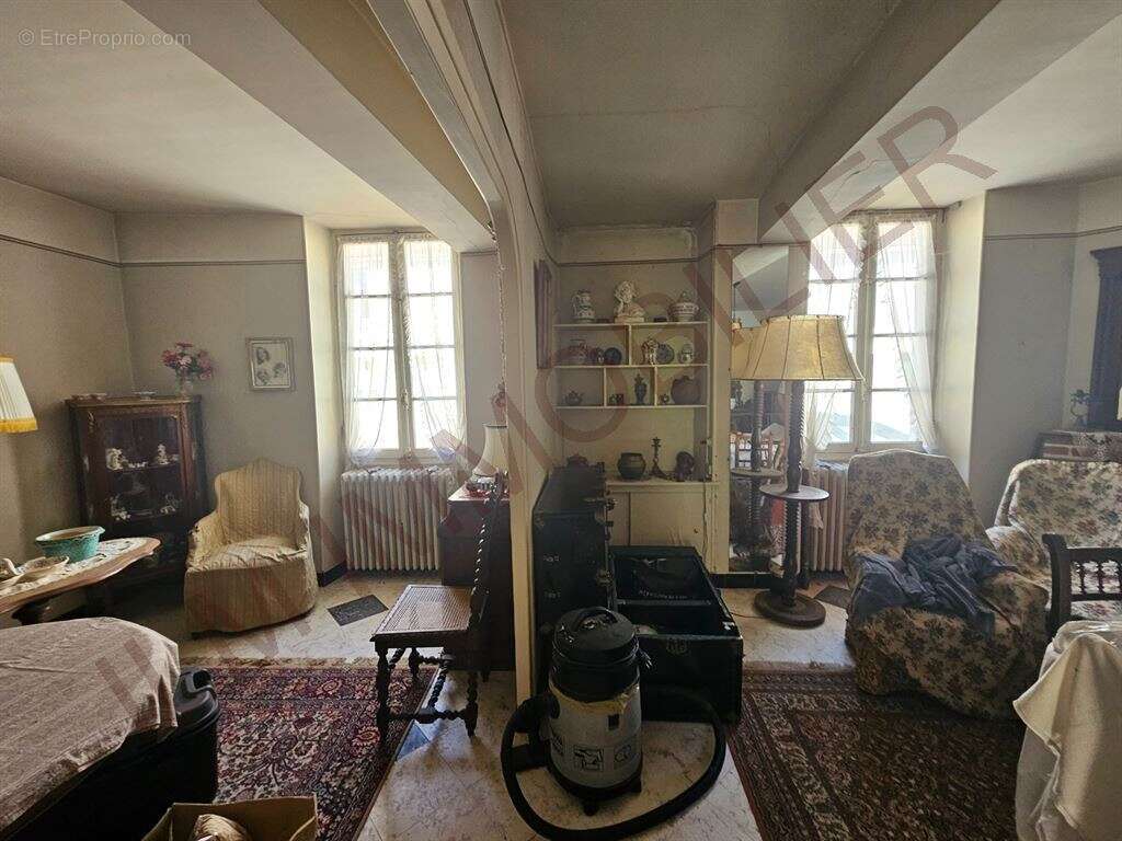 Maison à BAZARNES