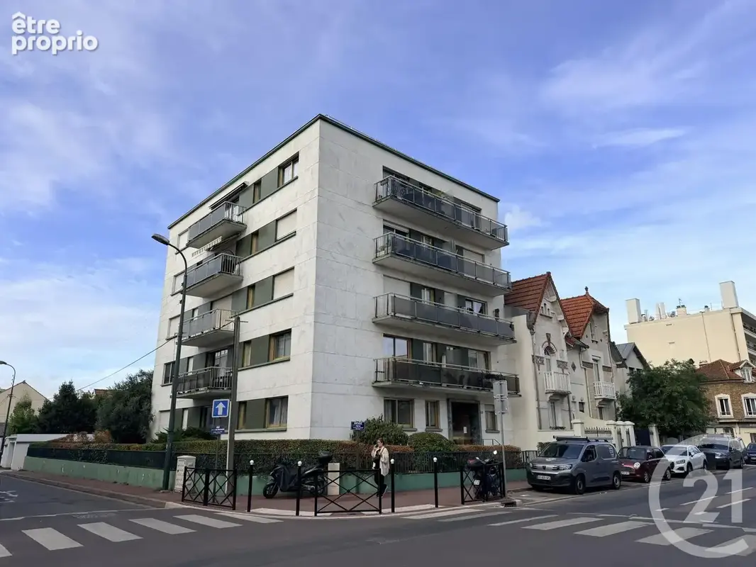 Photo Parking à Saint-Maur-Des-Fosses au prix de 19 000€