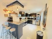 Maison à MONTREUIL-AUX-LIONS